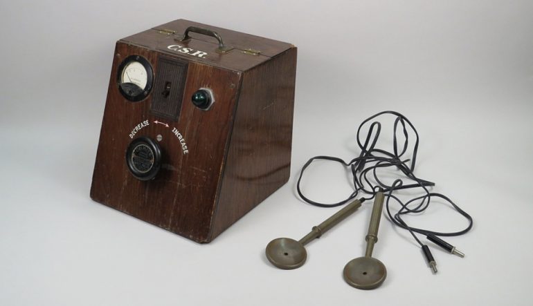 The first defibrillation device